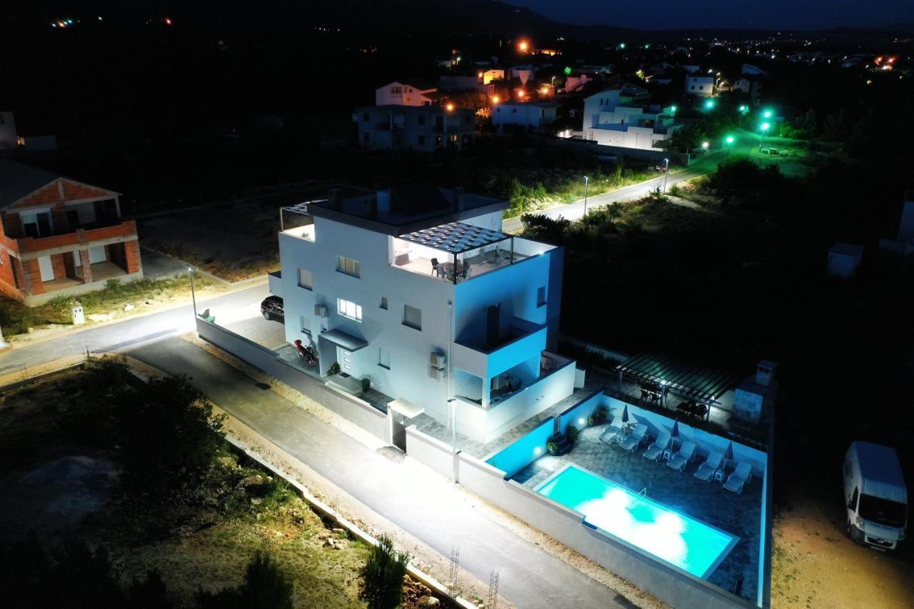 Villa Silver Стариград-Пакленица Екстериор снимка