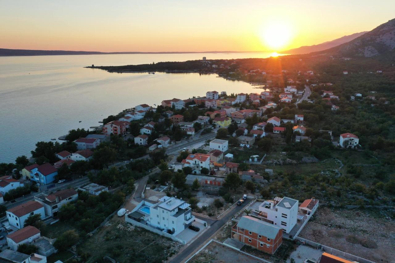 Villa Silver Стариград-Пакленица Екстериор снимка