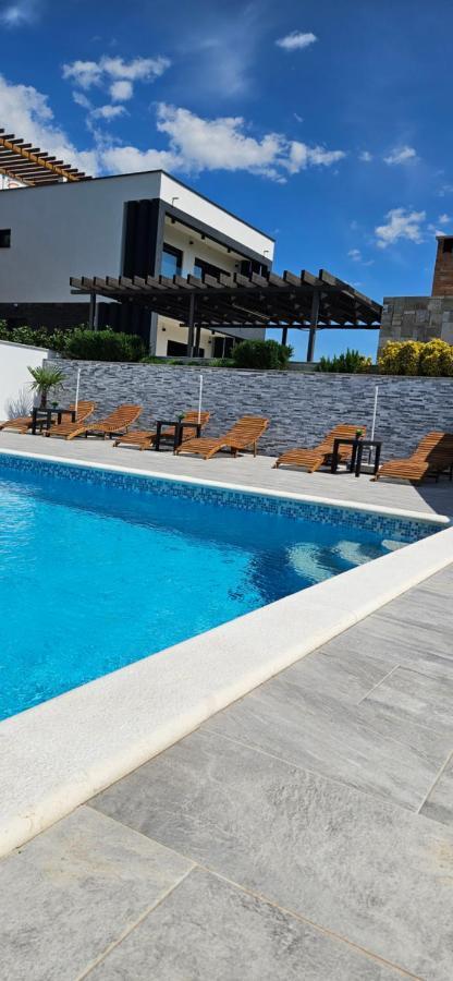 Villa Silver Стариград-Пакленица Екстериор снимка
