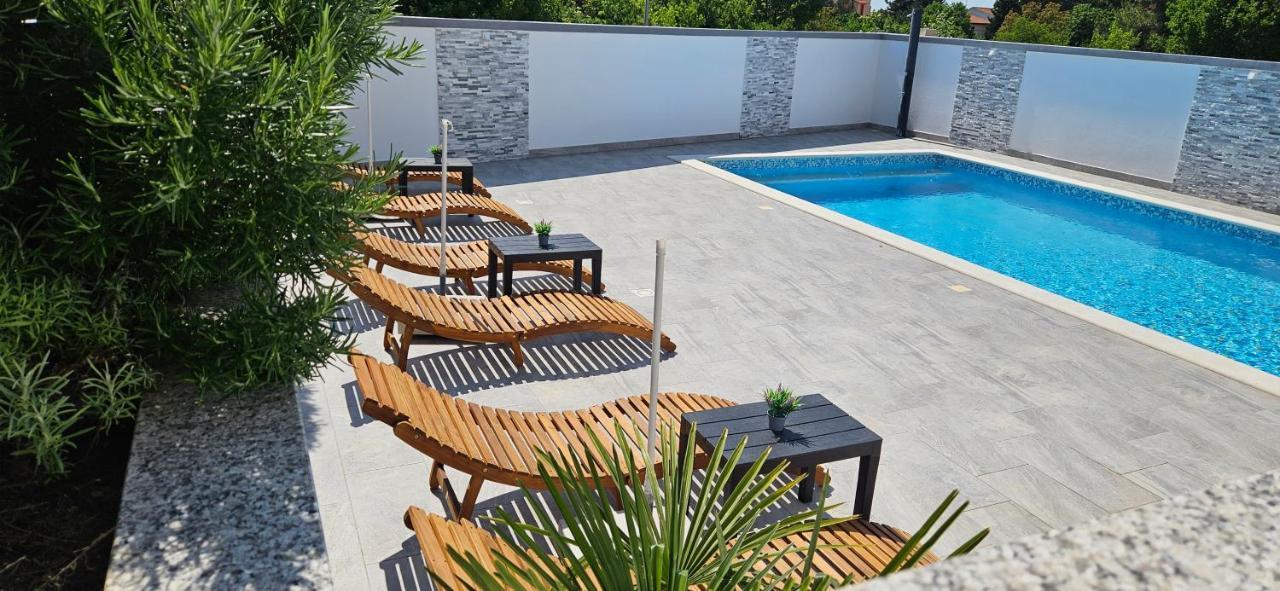Villa Silver Стариград-Пакленица Екстериор снимка
