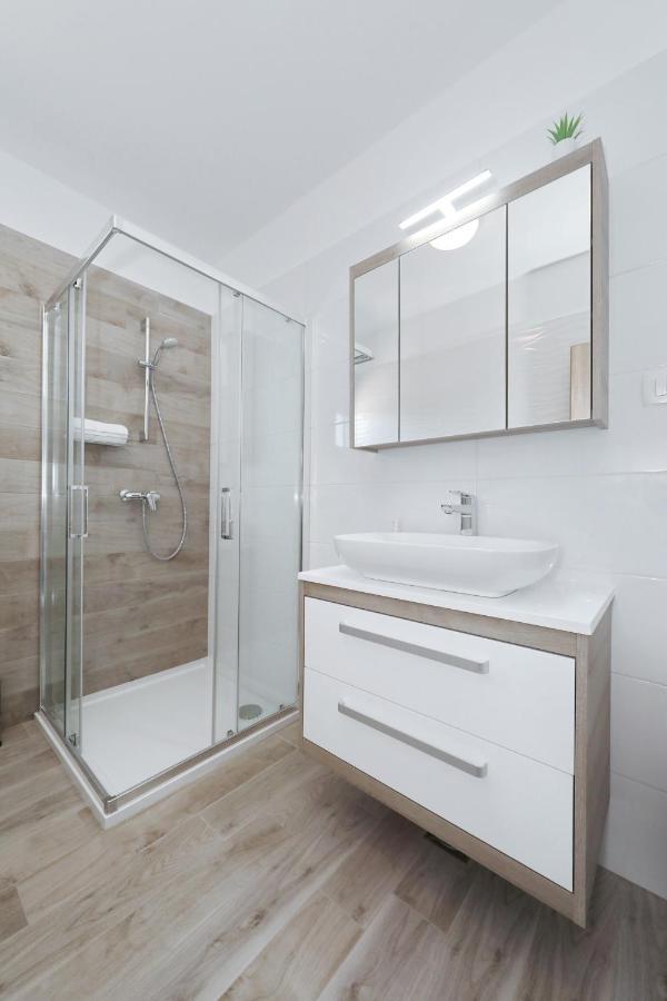Villa Silver Стариград-Пакленица Екстериор снимка
