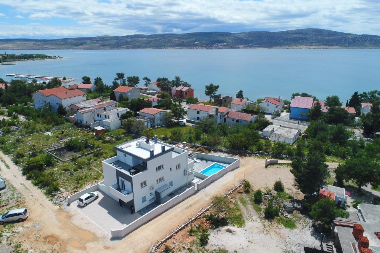 Villa Silver Стариград-Пакленица Екстериор снимка