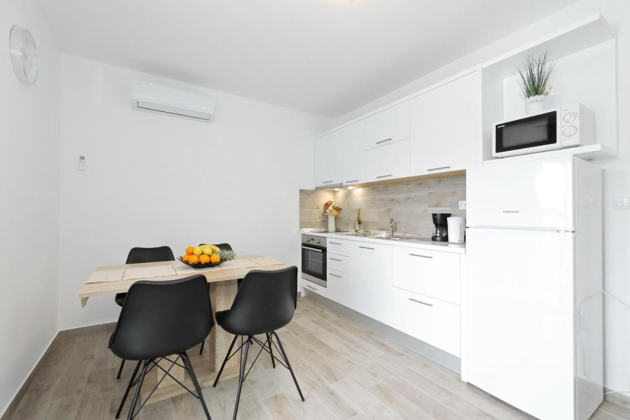 Villa Silver Стариград-Пакленица Екстериор снимка