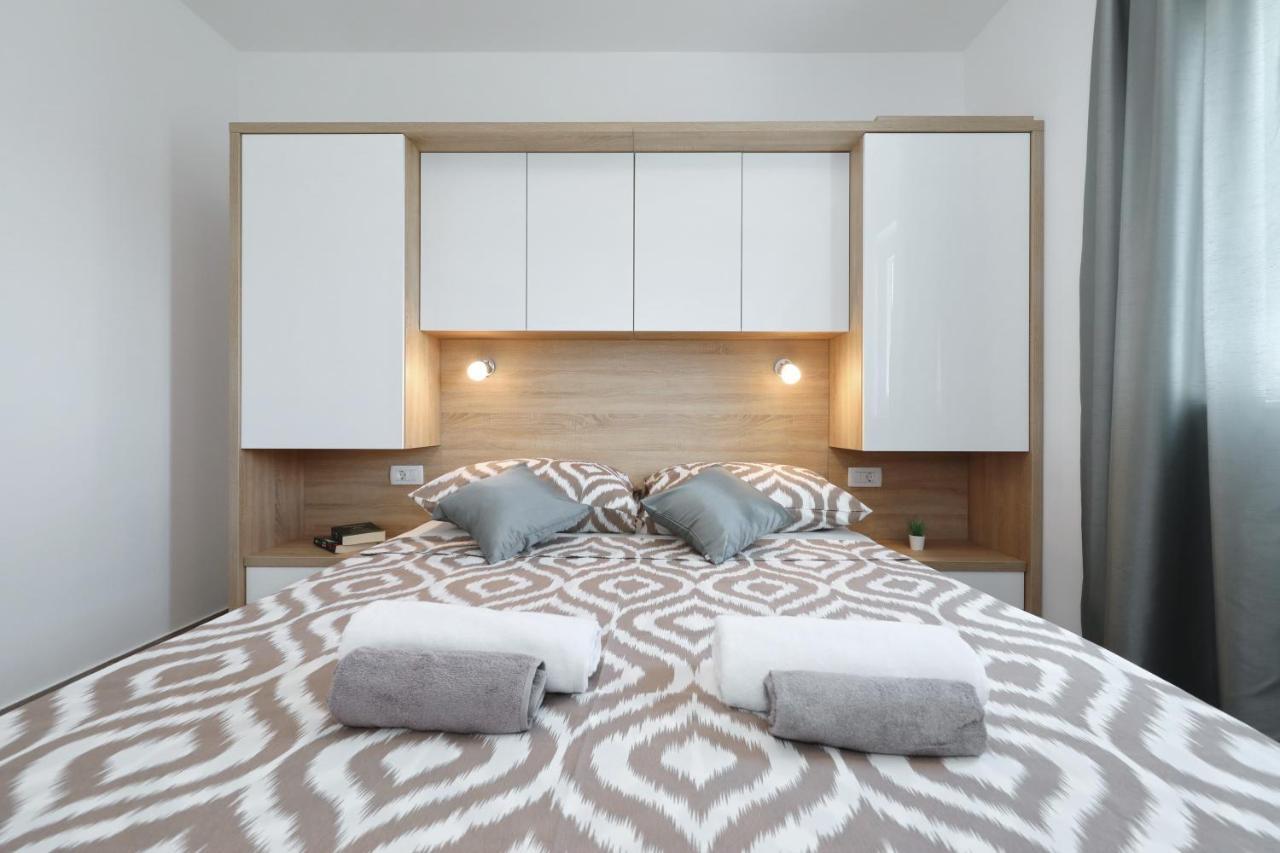 Villa Silver Стариград-Пакленица Екстериор снимка